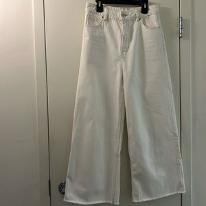 Wide-leg high-waist culottes jeans in white. Size US2/EUR34. Like new.